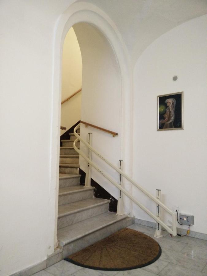 Apartment For 2 In Catania, B&B Le Voci Del Mercato Εξωτερικό φωτογραφία