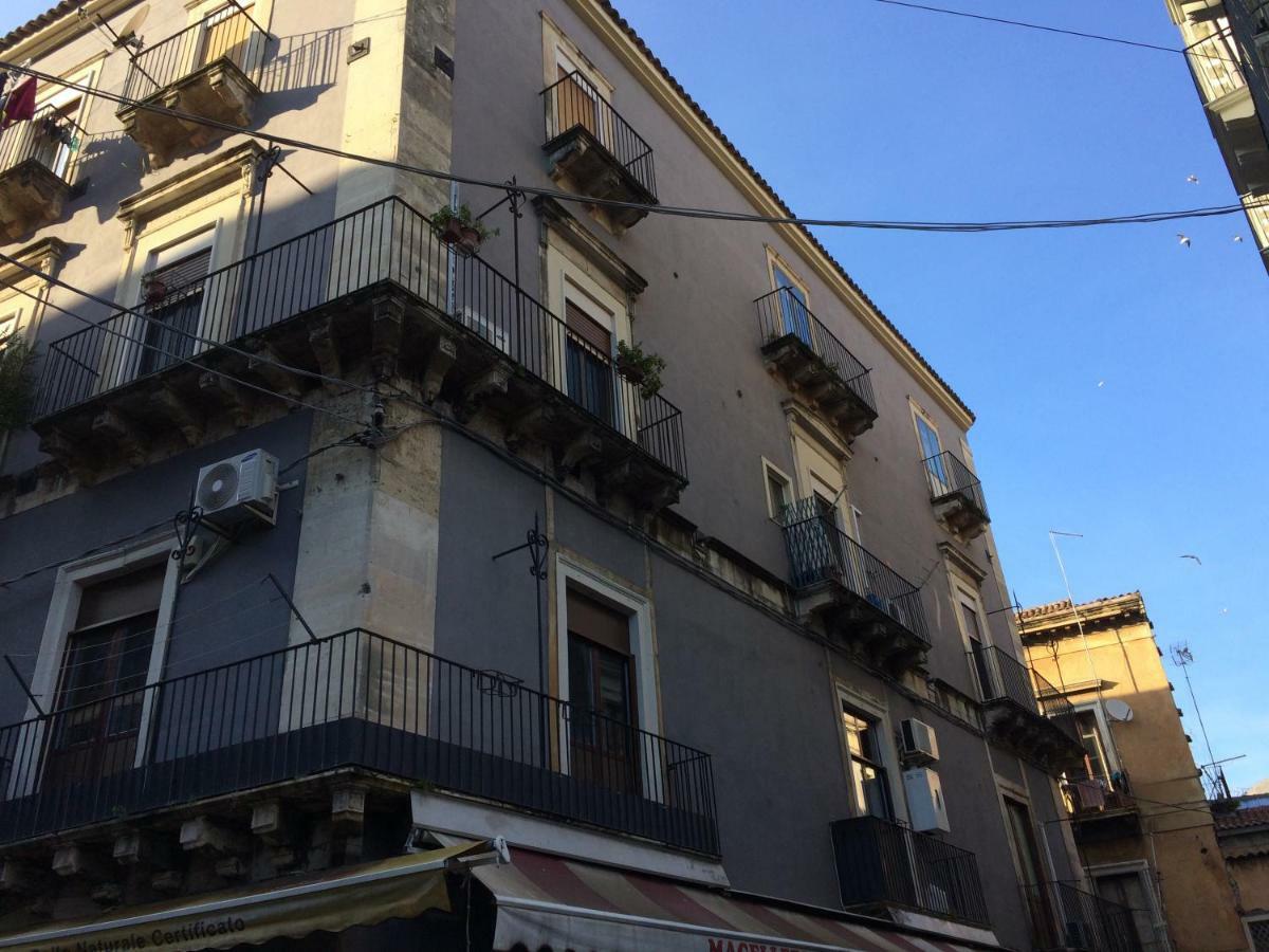 Apartment For 2 In Catania, B&B Le Voci Del Mercato Εξωτερικό φωτογραφία